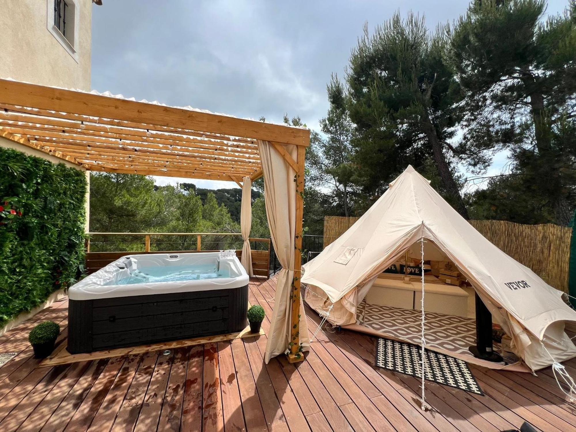 Love Room Tente Lodge Spa Mfg Chez C&C, Exclusivement Reservee Aux Adultes Cantaron Eksteriør billede