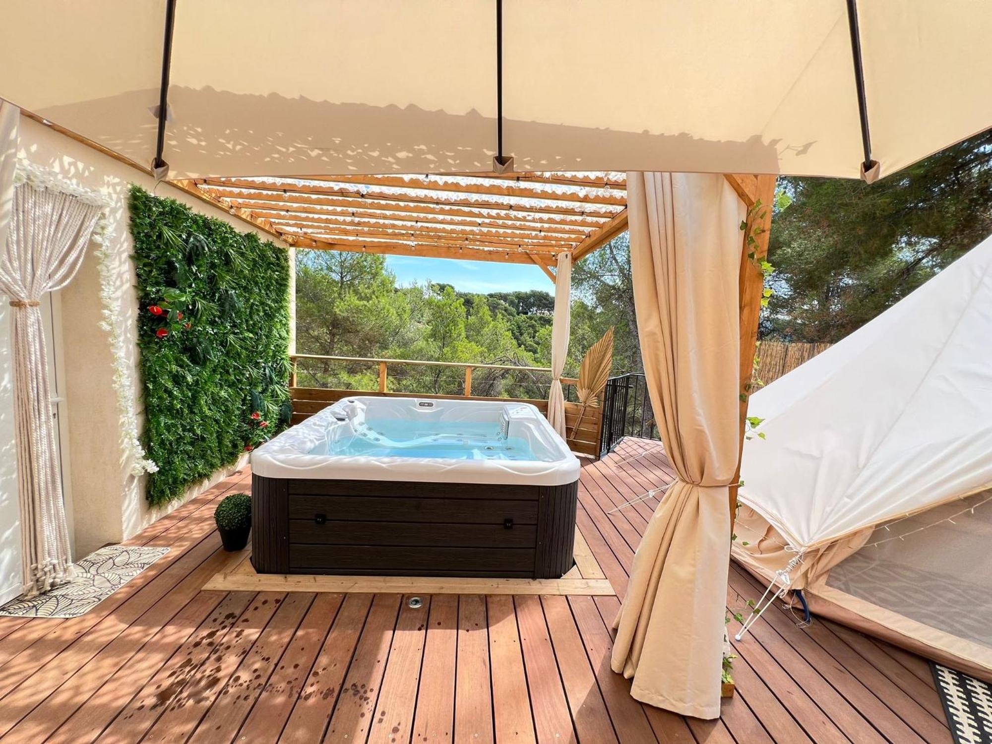 Love Room Tente Lodge Spa Mfg Chez C&C, Exclusivement Reservee Aux Adultes Cantaron Eksteriør billede