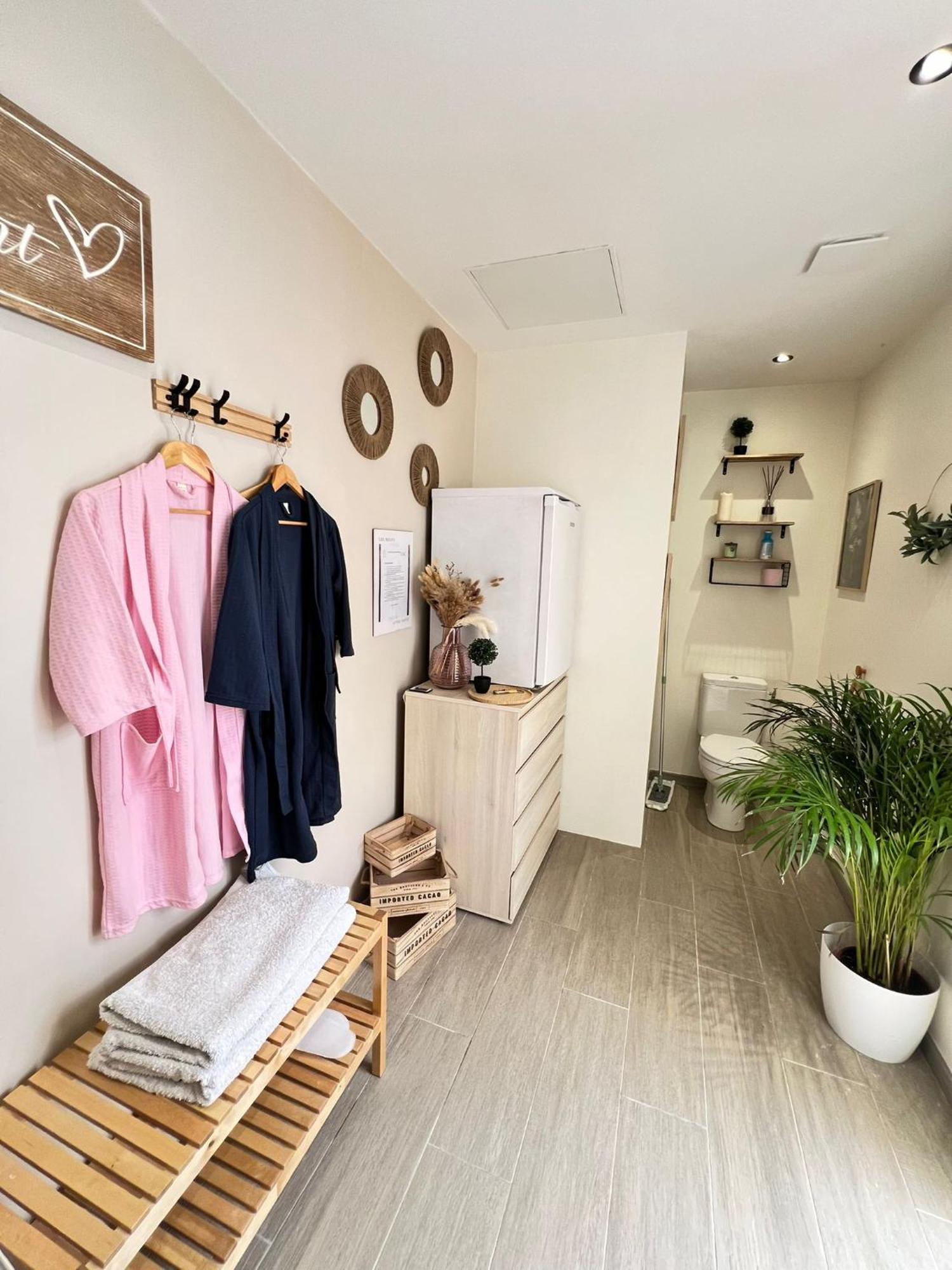 Love Room Tente Lodge Spa Mfg Chez C&C, Exclusivement Reservee Aux Adultes Cantaron Eksteriør billede