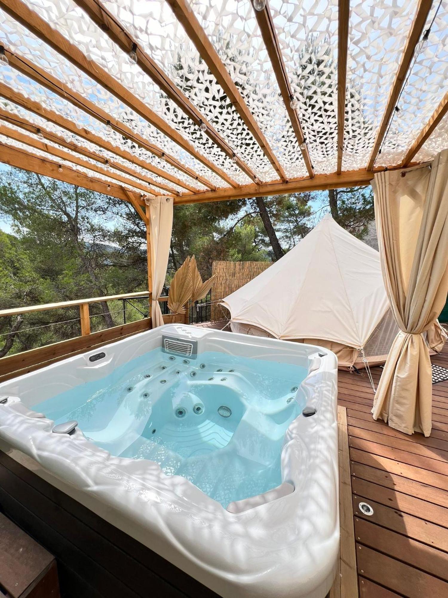 Love Room Tente Lodge Spa Mfg Chez C&C, Exclusivement Reservee Aux Adultes Cantaron Eksteriør billede